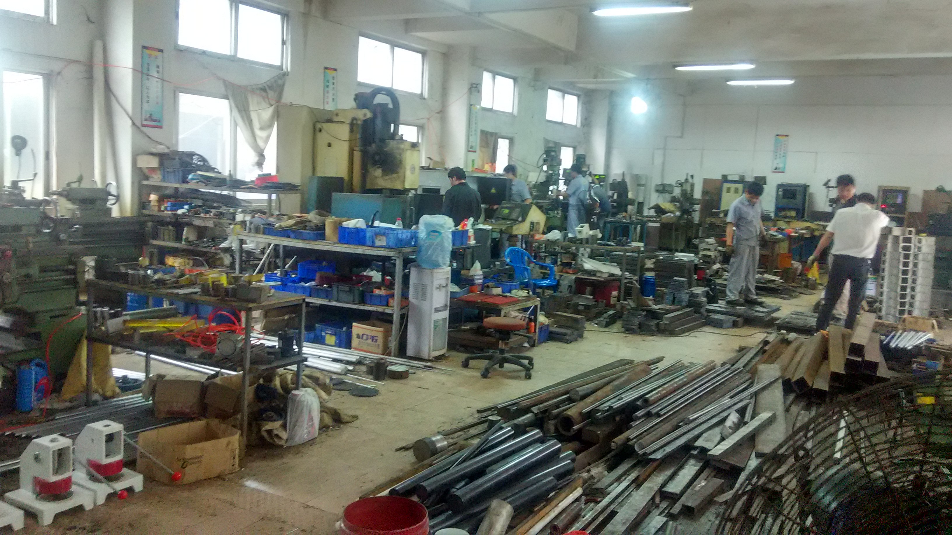 ���a����